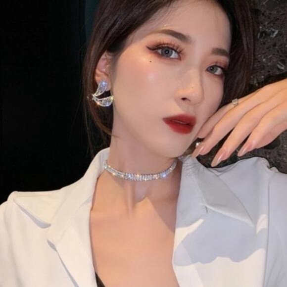 NEW 18K WHITE GOLD DIAMOND BAGUETTE NECKLACE, NICE NECKLACE, CUTE NECKLACE - Picture 4 of 6